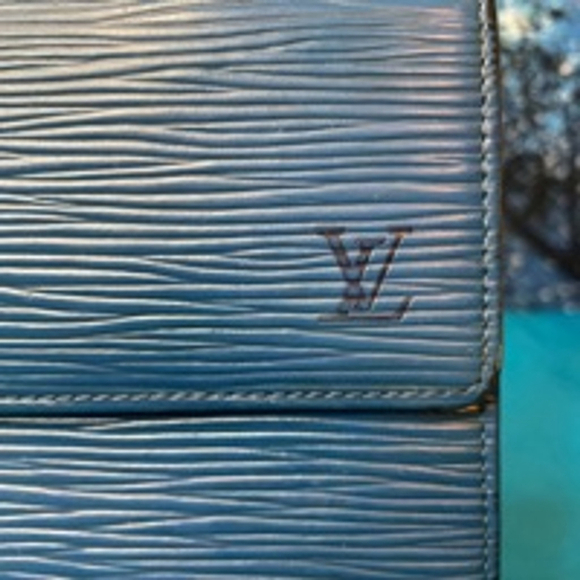 Louis Vuitton Epi Leather Wallet Royal Blue EUC Blue Beauty - Picture 3 of 12